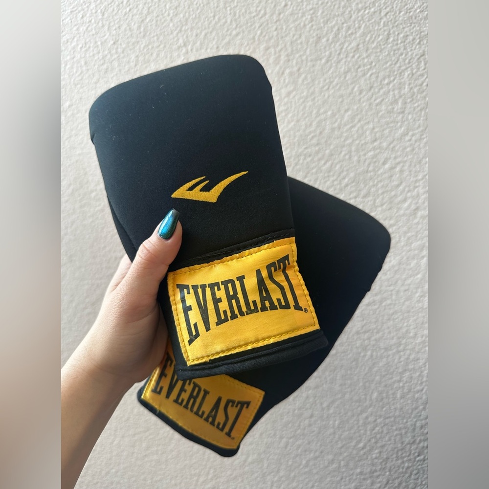 Everlast Heavy Bag Training Gloves
